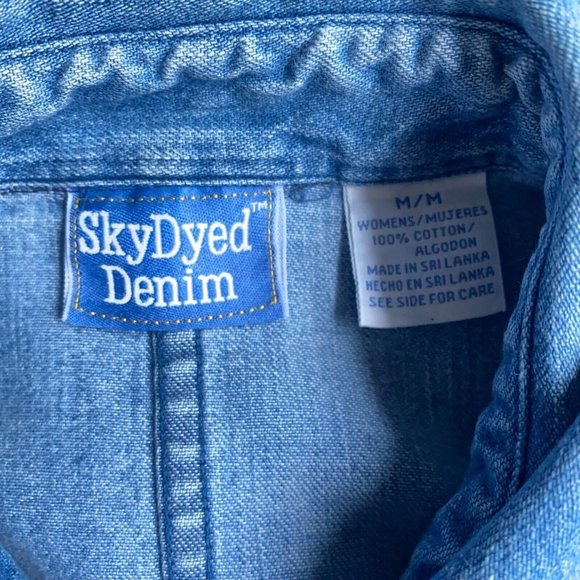 SKYDYED Denim Shirt Womens Medium Blue Jean Snap Button Up Long Sleeve Cowgirl - Picture 11 of 12